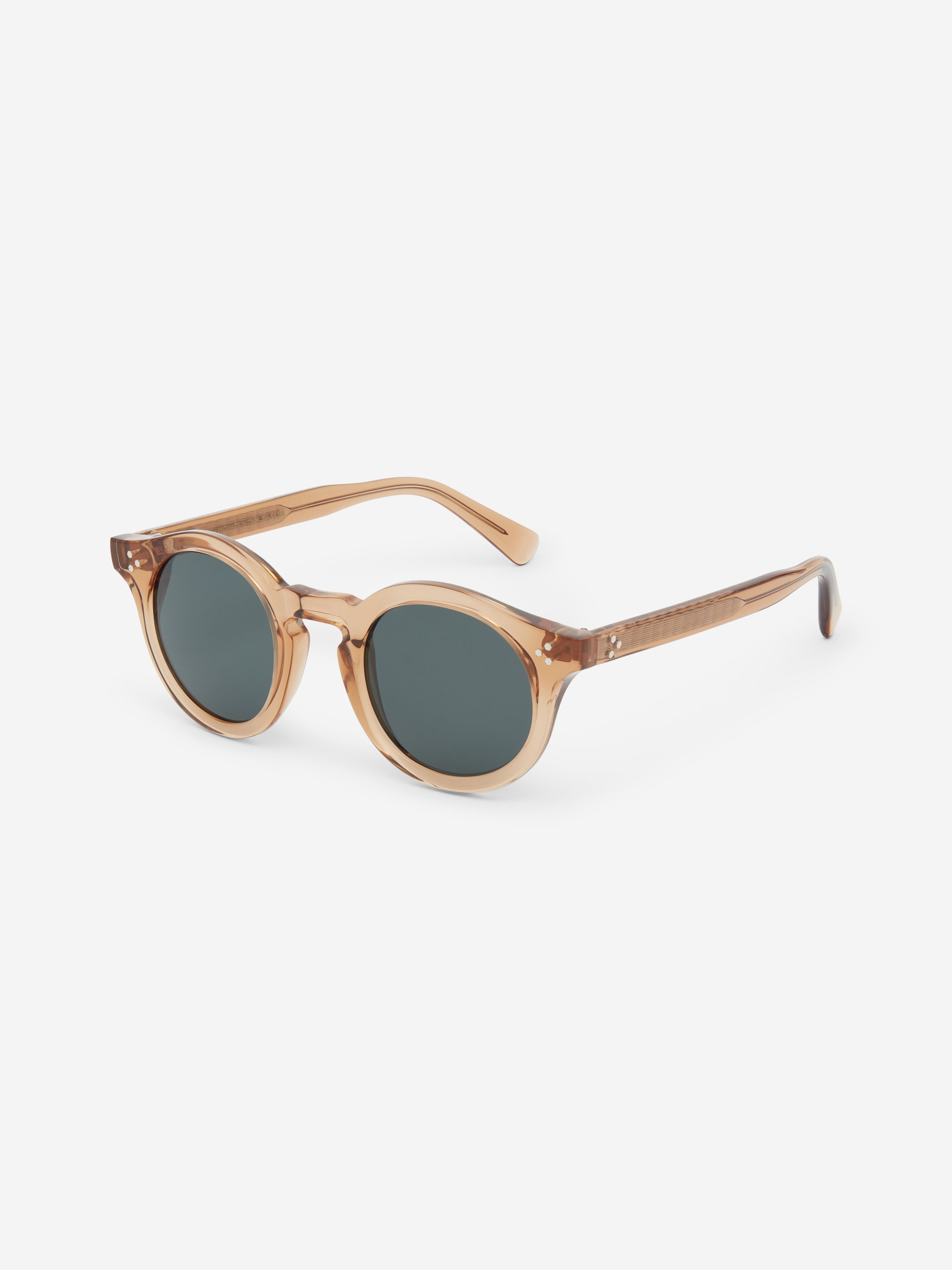 files/acc_grey_shadow_GLASSES_03.jpg